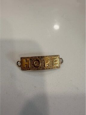 Gold Tone 'HOPE' Charm Bracelet Link